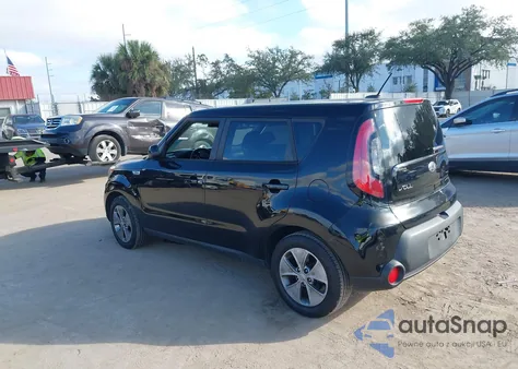 2016 Kia Soul z USA, uszkodzony, nr VIN KNDJN2A28G7288708